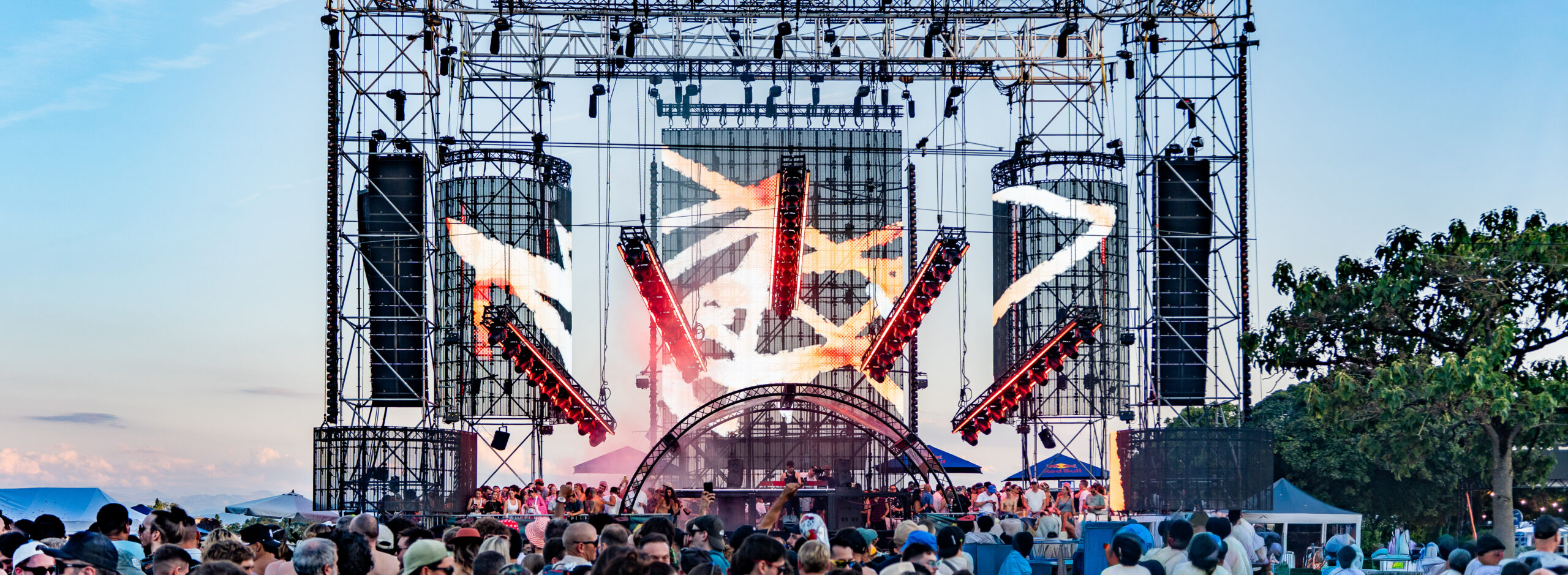 Curtain · Outdoor stage in Switzerland