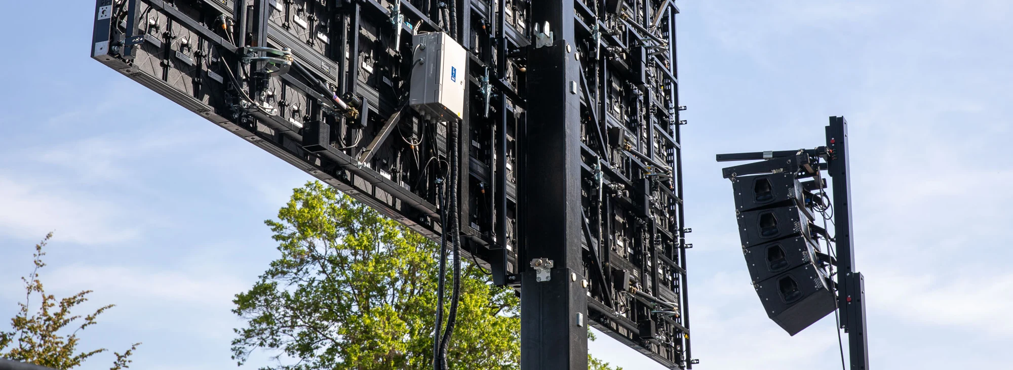 XL3 · outdoor rear structure