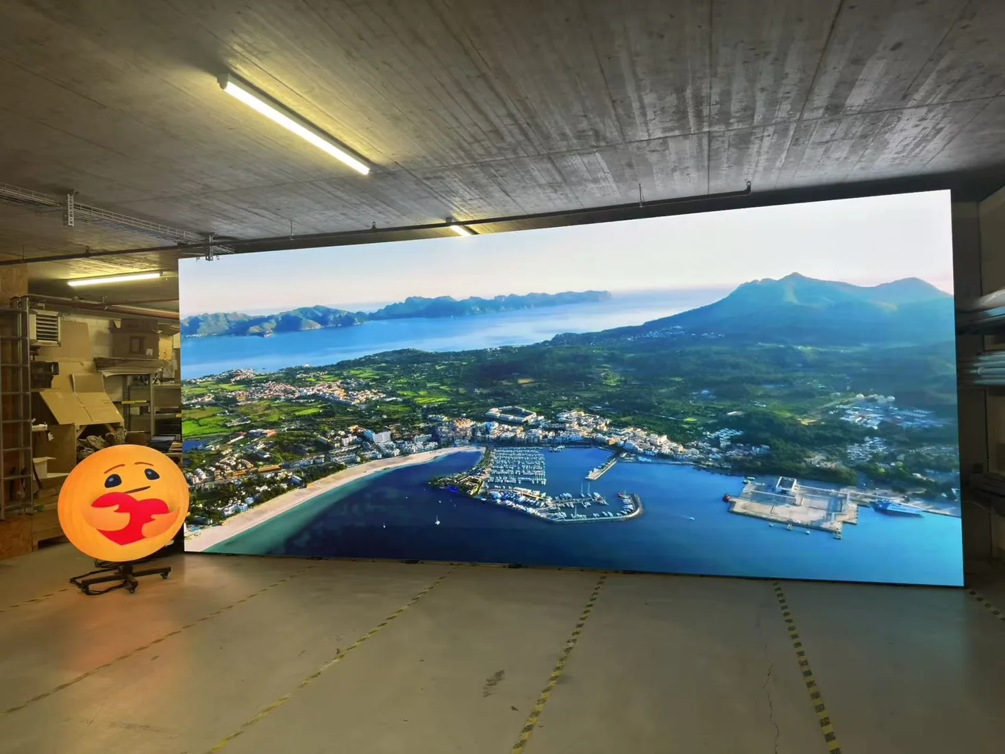 Corporate presentation space